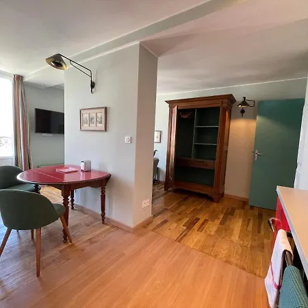 Appartement Mignon Calme Douillet Ascenseur Clim Etage Eleve Proche Parking Et Toutes Commodites Au Coeur Du Historique *