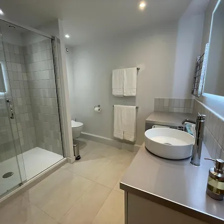 Appartement Mignon Calme Douillet Ascenseur Clim Etage Eleve Proche Parking Et Toutes Commodites Au Coeur Du Historique *