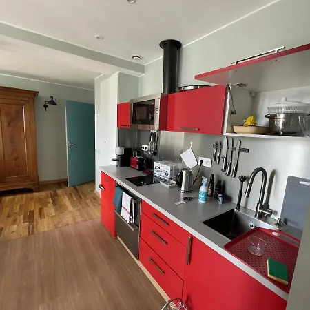 Apartment Mignon: Cozy Elevated In Historic Toulon