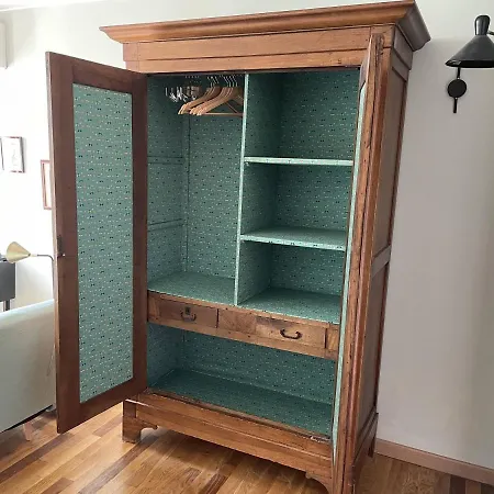 Mignon Calme Douillet Ascenseur Clim Etage Eleve Proche Parking Et Toutes Commodites Au Coeur Du Historique * Toulon