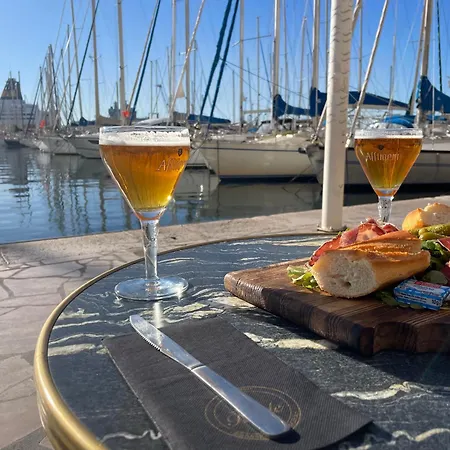 Apartamento Mignon Calme Douillet Ascenseur Clim Etage Eleve Proche Parking Et Toutes Commodites Au Coeur Du Historique *